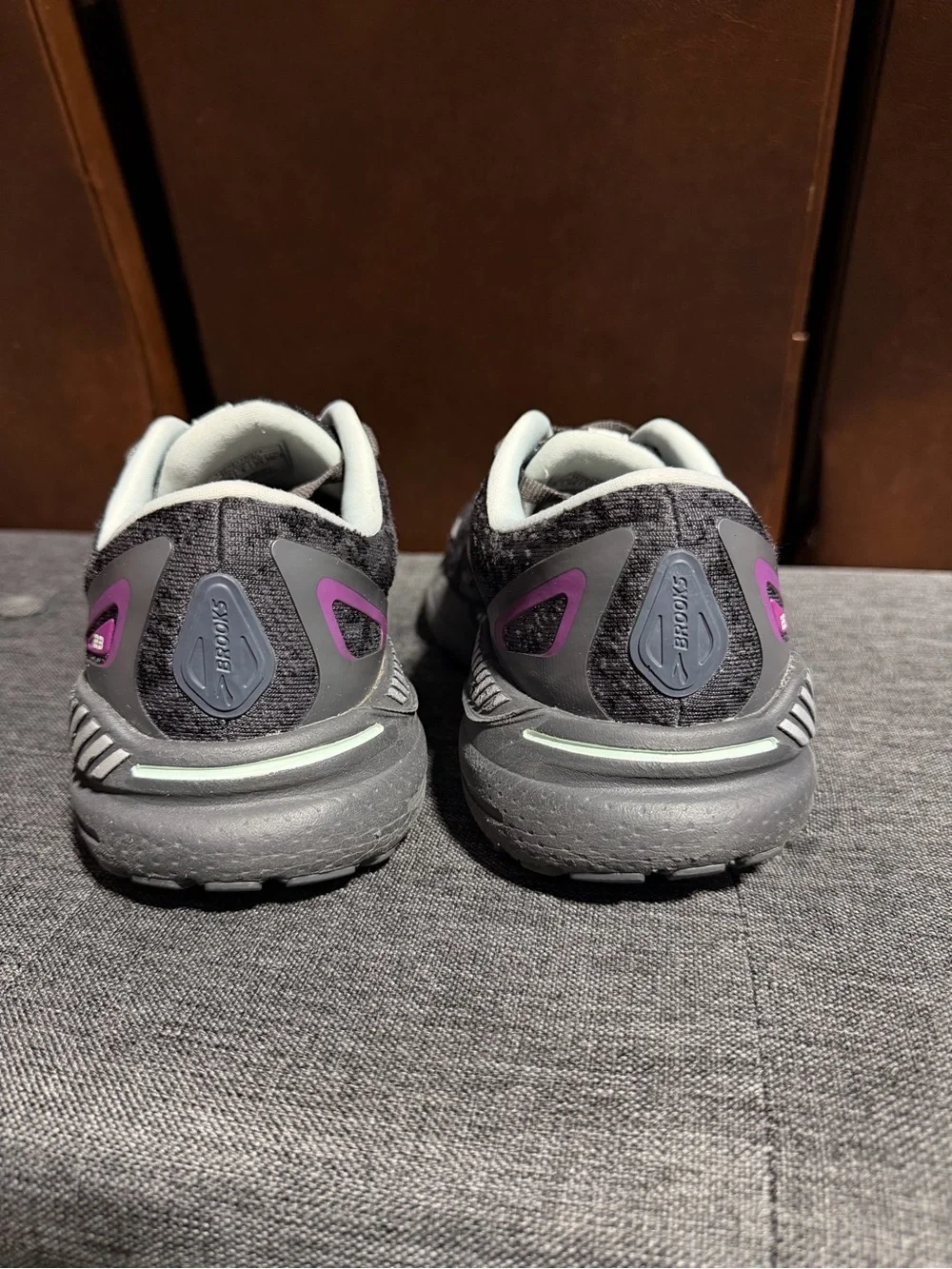 Brooks Black & Purple Women’s Adrenaline GTS Running Sneakers women’s 8